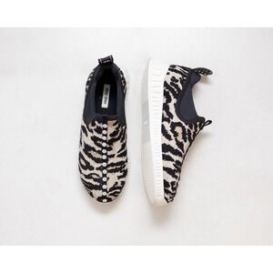 830$MRP MIU MIU Women's Run Logo Sneakers SZ:EU:37/US:7‎